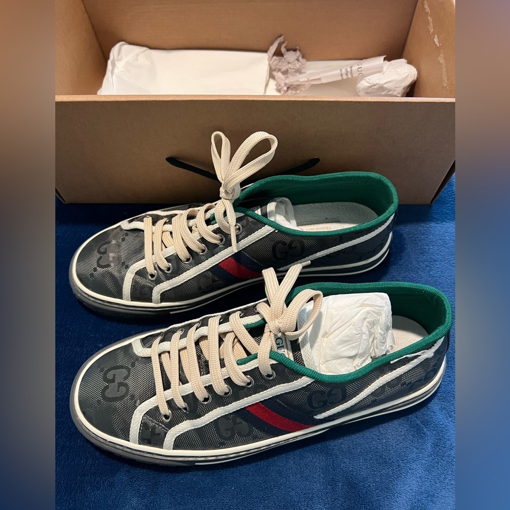 Men authentic Gucci sneaker